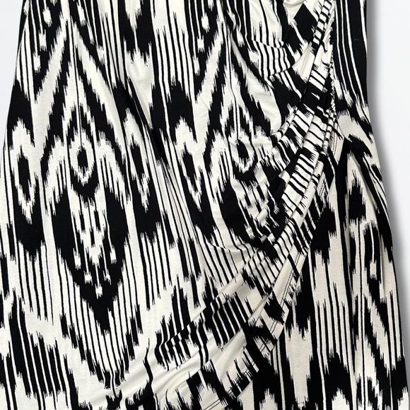 Mercer & Madison Black White Ikat Wrap Style Dress Size Small Stretchy Midi EUC - Picture 4 of 7